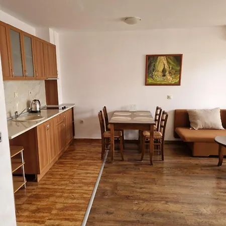 Park & Sea Retreat * Obzor