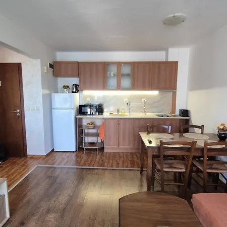 Апартамент Park&sea Retreat