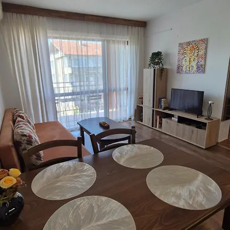 Апартамент Park&sea Retreat